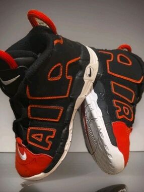 Boys Pre-loved Nike Air More Uptempo Mid Red&Black Sz 9c